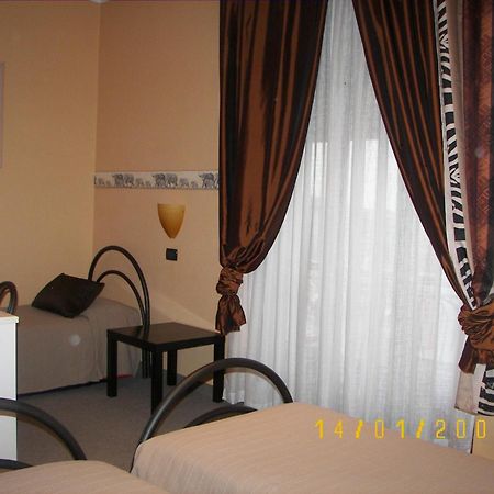 Albergo Sangrila ลานโซตอริเนเซ ภายนอก รูปภาพ