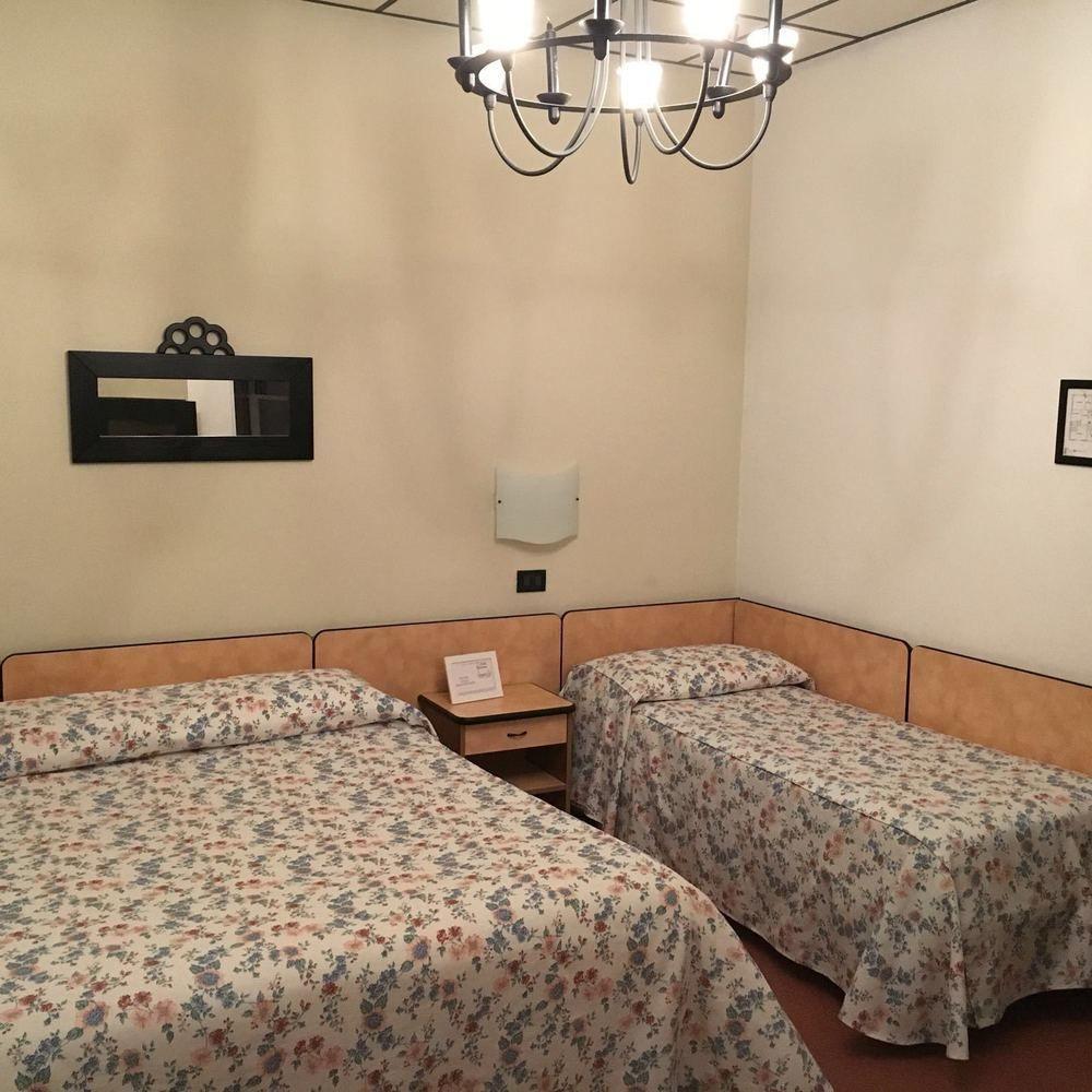 Albergo Sangrila ลานโซตอริเนเซ ภายนอก รูปภาพ