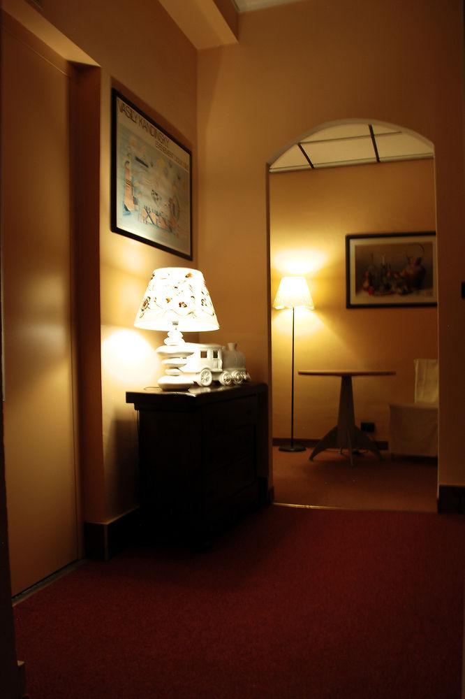 Albergo Sangrila ลานโซตอริเนเซ ภายนอก รูปภาพ